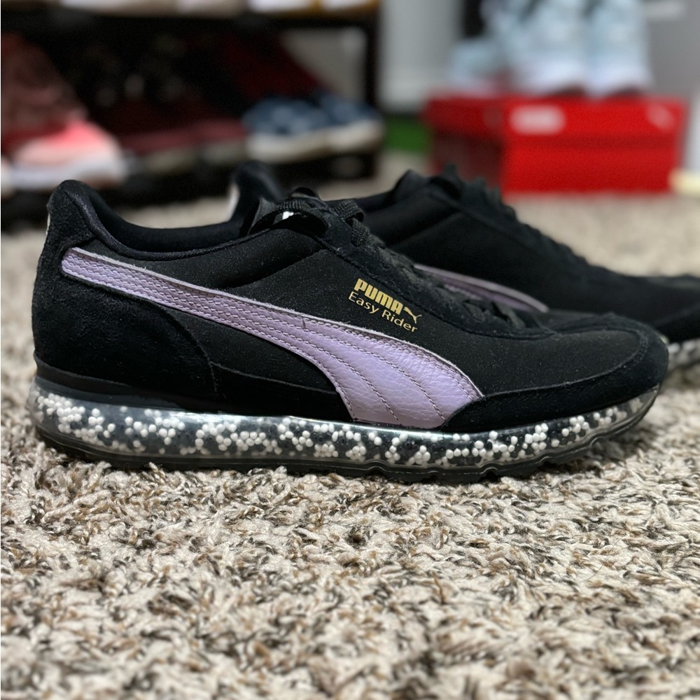 Puma Easy Rider women’s size 8/ men’s size 6
